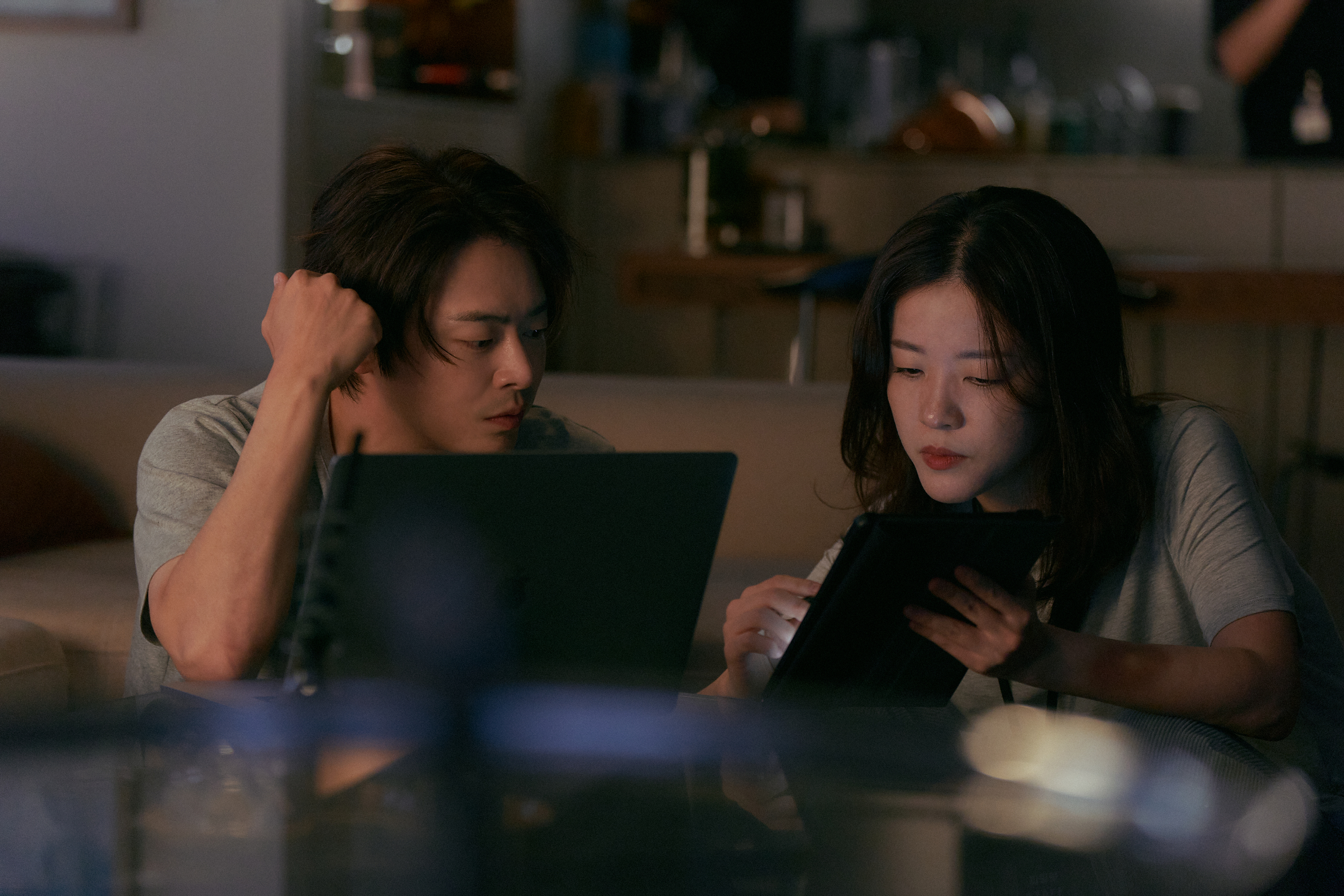 Jo Jung Suk, Han Sun Hwa, Shin Seung Ho, And Lee Joo Myung Give Sneak Peek Of 