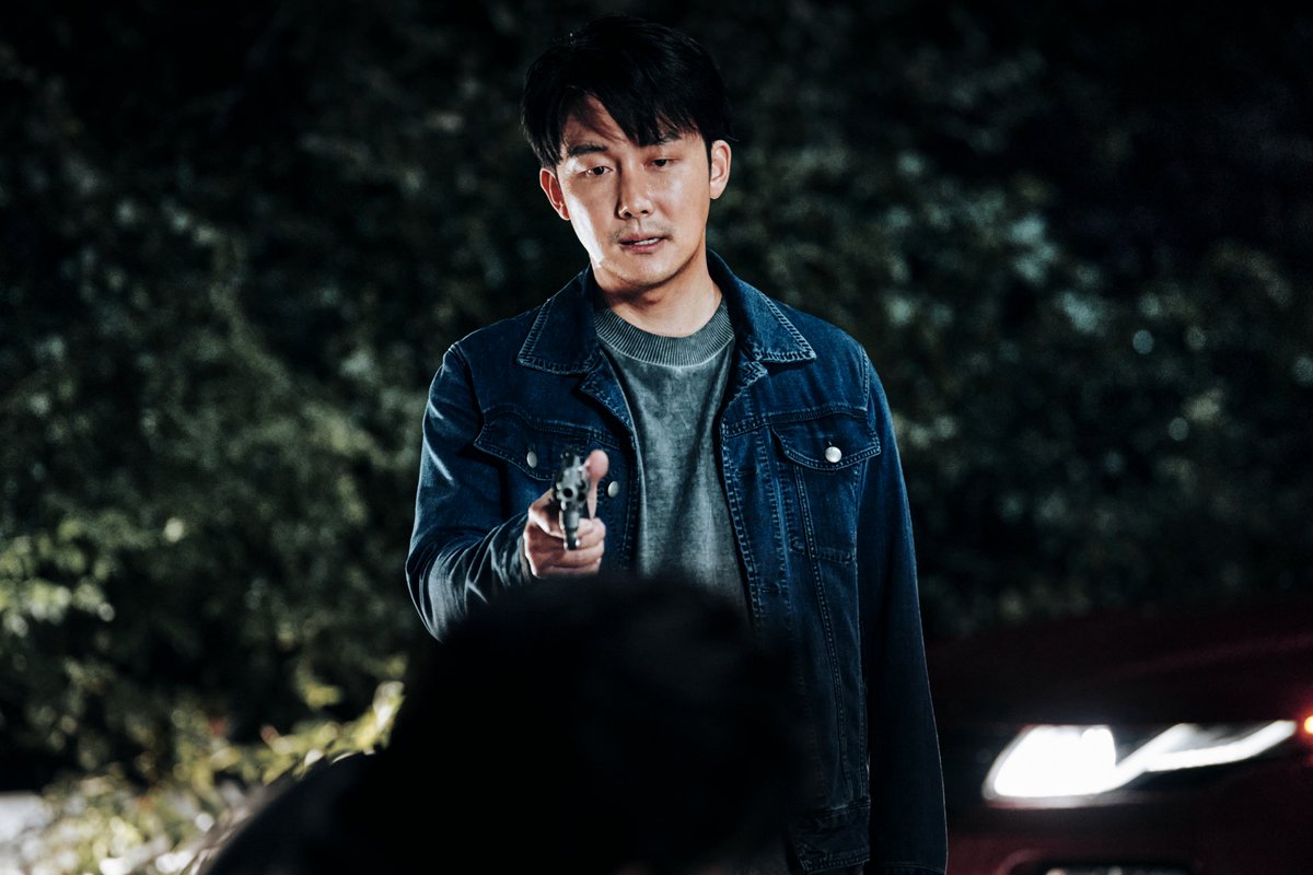 Kim Jun Han, Kim Jong Soo, And Jung Man Sik Become Villains As They Get Entangled With Jeon Do Yeon In Upcoming Film 