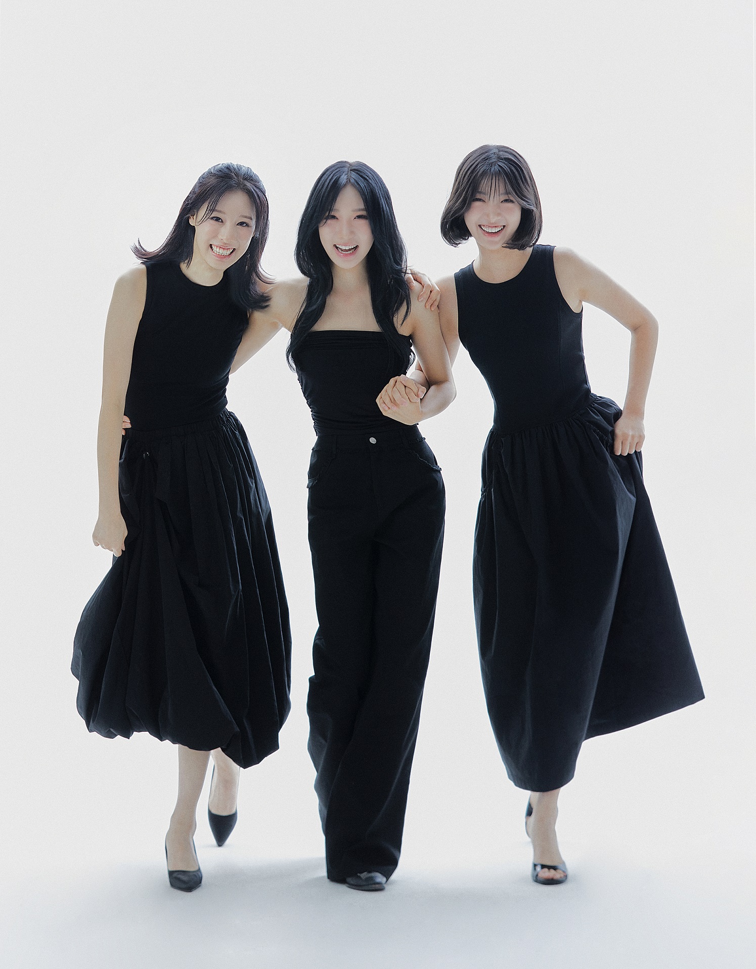 Former FIFTY FIFTY Members Saena, Aran, and Sio Sign With New Agency