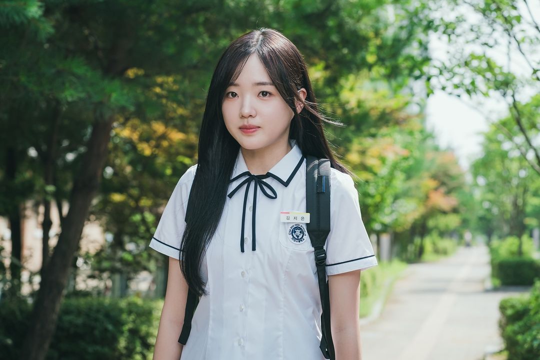 Kang Na Eon Embodies A Student Seeking To Break Free From Being A Loner In New Web Drama “Social Savvy Class 101”