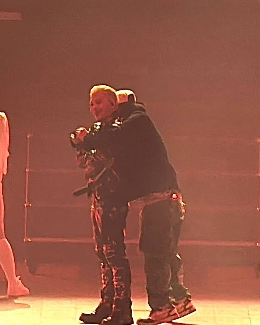 BIGBANG's Taeyang Reunites With G-Dragon And Daesung On Stage At His 