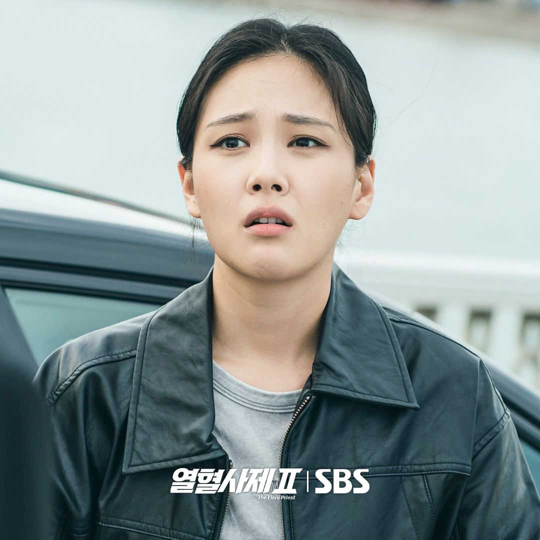 BIBI Shines As Detective Of Drug Investigation Team In Upcoming Drama “The Fiery Priest 2”