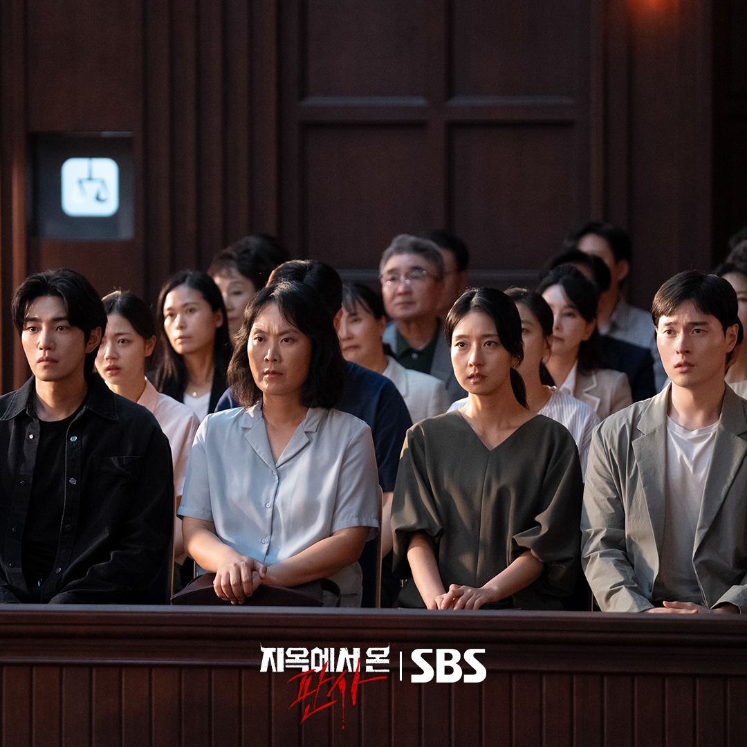 Park Shin Hye Faces Crossroads Between Justice And Demonic Orders As Kim Jae Young Looks On In 