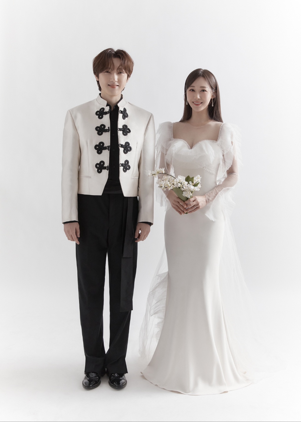 Forestella’s Kang Hyung Ho To Tie The Knot With Weathercaster Jung Min Kyung