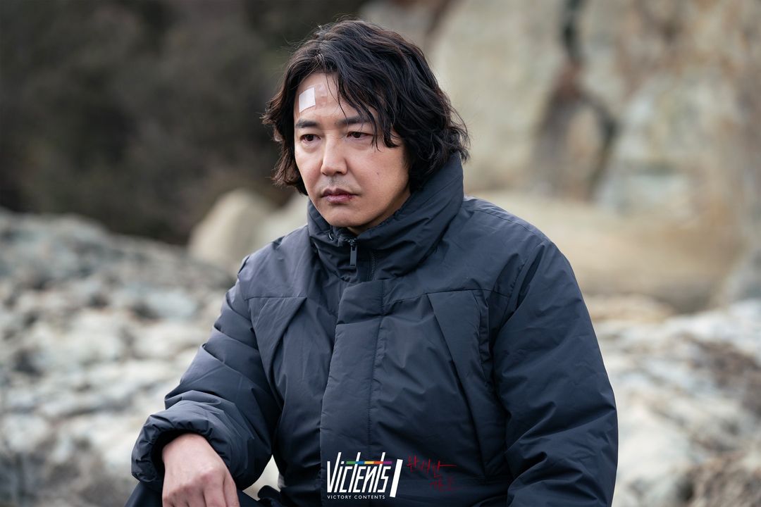 Yoon Sang Hyun Is A Man With A Captivating Personality In New Drama 