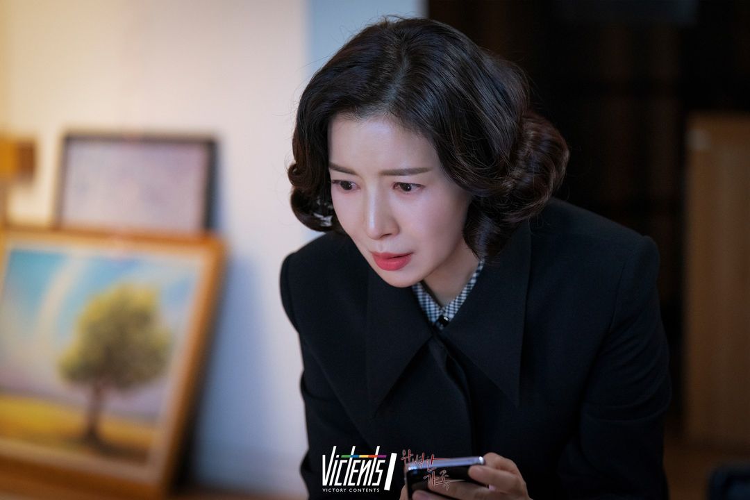 Yoon Se Ah Is A Mother Determined To Protect Her Daughter At All Costs In “Perfect Family”