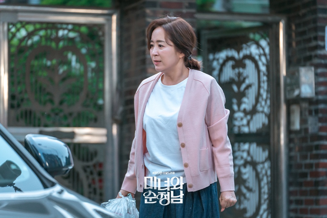 Im Soo Hyang's And Ji Hyun Woo's Moms Get Into A Physical Fight In 